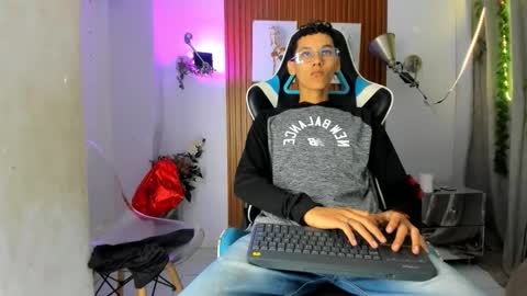 aquarius_xxx online show from October 20, 11:21 am