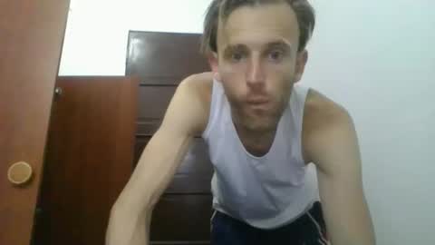 Snapshot of aquilesmade chatting on November 1, 3:03 pm Aquilesmade online show from November 1, 3:03 pm