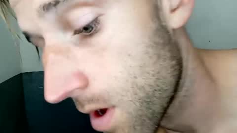 Snapshot of aquilesmade chatting on November 10, 5:12 pm Aquilesmade online show from November 10, 5:12 pm