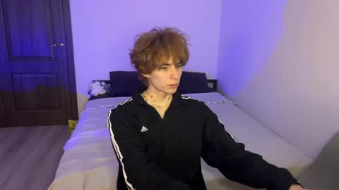 Snapshot of ar1zze chatting on April 2, 1:42 pm zik and kris online show from April 2, 1:42 pm