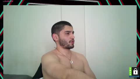 Snapshot of arab_b chatting on June 8, 2:28 pm Thiago online show from June 8, 2:28 pm