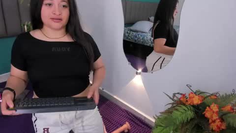 Snapshot of aradia_kiss chatting on September 27, 8:14 pm aradia_kiss online show from September 27, 8:14 pm