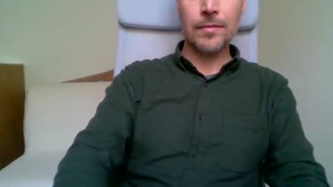 Snapshot of aragon9999 chatting on January 9, 8:24 am aragon9999 online show from January 9, 8:24 am