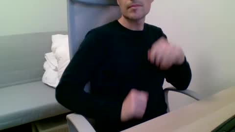 Snapshot of aragon9999 chatting on March 12, 5:28 pm aragon9999 online show from March 12, 5:28 pm