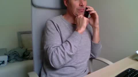 Snapshot of aragon9999 chatting on October 28, 9:57 am aragon9999 online show from October 28, 9:57 am