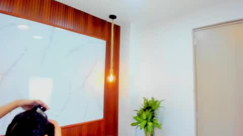 arah_issaa online show from March 9, 10:08 pm