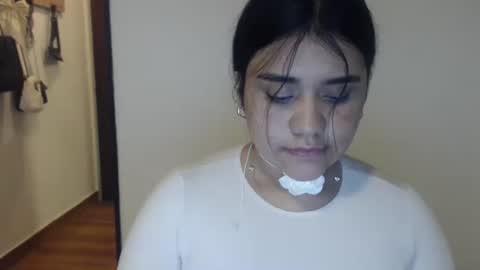 Snapshot of aralynmielle chatting on October 19, 8:15 am Aralyn  online show from October 19, 8:15 am