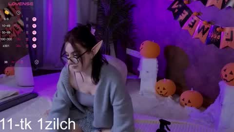 arcanedoll online show from October 31, 5:30 am