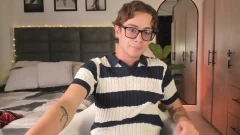Snapshot of archiekingss chatting on May 6, 5:51 pm Archie online show from May 6, 5:51 pm