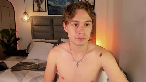 Snapshot of archiekingss chatting on May 20, 10:05 pm Archie online show from May 20, 10:05 pm