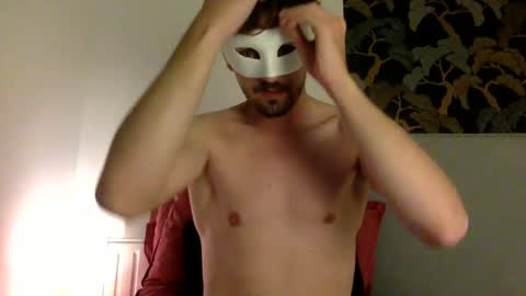 Snapshot of arcticcuddle chatting on April 10, 12:27 am arcticcuddle online show from April 10, 12:27 am