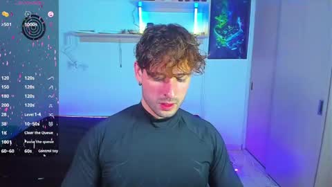 Snapshot of ares_blue chatting on June 9, 11:44 am ares blue online show from June 9, 11:44 am