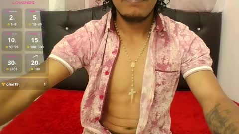 ares_hot_boy online show from January 17, 11:37 am