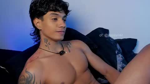 Snapshot of aress444 chatting on July 24, 7:56 pm aress444 online show from July 24, 7:56 pm