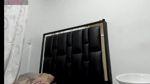 Snapshot of arexblakk chatting on November 19, 2:44 am AREXXBLAKK online show from November 19, 2:44 am