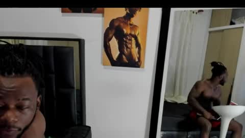 Snapshot of arexblakk chatting on May 29, 8:18 pm AREXXBLAKK online show from May 29, 8:18 pm