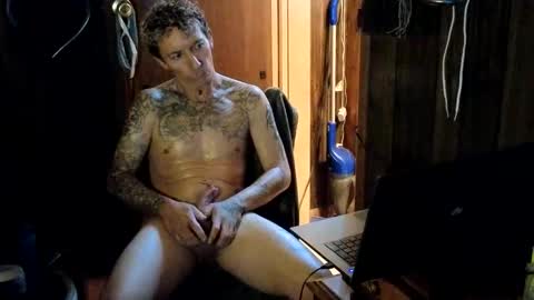 Snapshot of argabright chatting on March 3, 9:42 pm argabright online show from March 3, 9:42 pm