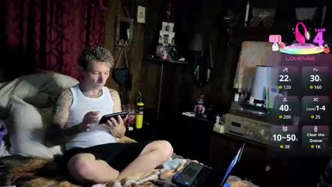 Snapshot of argabright chatting on March 8, 7:12 am argabright online show from March 8, 7:12 am