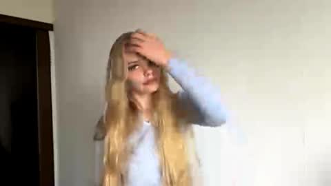 Snapshot of argeliaboivin chatting on October 31, 11:22 am Amelia online show from October 31, 11:22 am