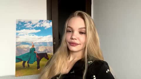 Amelia online show from December 5, 8:23 am