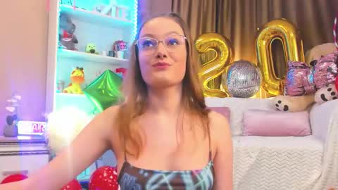 Ariel online show from March 13, 9:32 pm