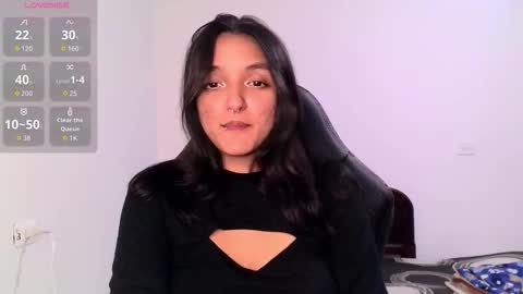 Snapshot of ari_20_ chatting on September 11, 11:49 pm Bella online show from September 11, 11:49 pm