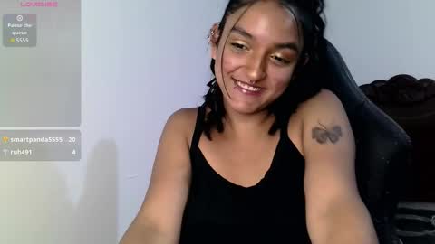 Snapshot of ari_20_ chatting on September 28, 1:11 am Bella online show from September 28, 1:11 am