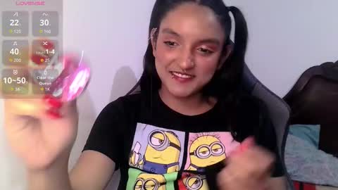 Snapshot of ari_20_ chatting on October 15, 12:22 am Bella online show from October 15, 12:22 am