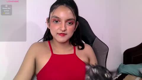 Snapshot of ari_20_ chatting on October 21, 12:33 am Bella online show from October 21, 12:33 am