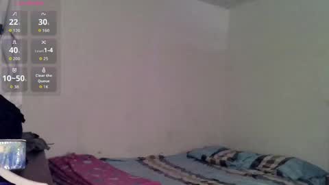 Snapshot of ari_20_ chatting on May 23, 5:17 pm Bella online show from May 23, 5:17 pm