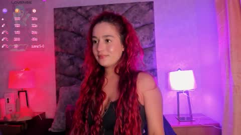 Snapshot of ari_baker chatting on October 16, 11:06 pm Arianna Baker online show from October 16, 11:06 pm