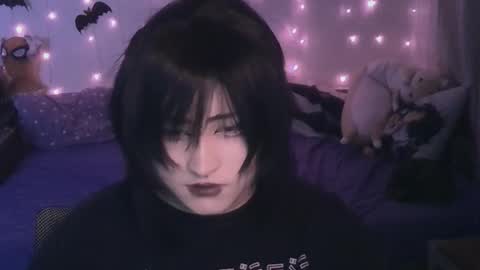 Ahri online show from March 5, 3:51 pm