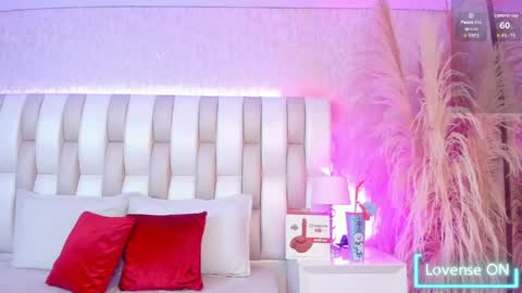 ari_lynn_ online show from April 23, 3:08 am