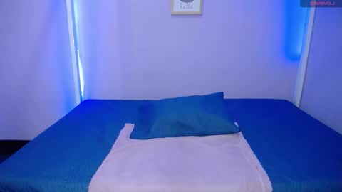    online show from October 28, 7:05 pm