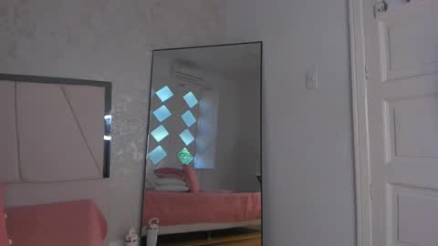 Ari Wilde online show from April 20, 2:09 pm