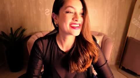 Aria95 a online show from December 15, 8:02 pm