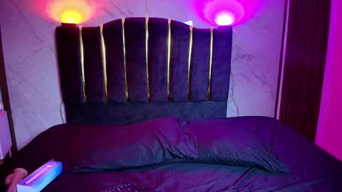 Ari online show from October 10, 4:00 am