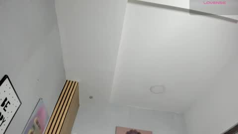 aria__monroe online show from March 28, 12:16 pm