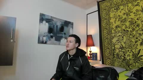 aria y orien  online show from October 6, 11:07 am