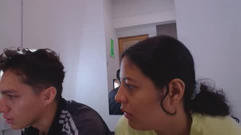 aria_arthur online show from September 25, 12:42 pm