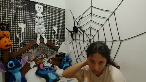 aria_arthur online show from October 21, 10:05 am