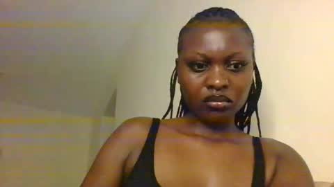 Snapshot of aria_bella25 chatting on March 13, 8:37 pm aria_bella25 online show from March 13, 8:37 pm