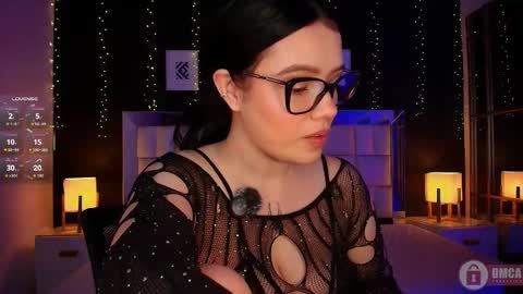 Snapshot of aria_bloomer chatting on May 11, 2:45 pm Ari online show from May 11, 2:45 pm