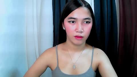 Snapshot of aria_fucks chatting on October 12, 4:22 am ARIA online show from October 12, 4:22 am