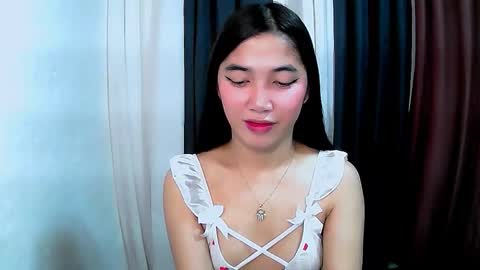 Snapshot of aria_fucks chatting on October 16, 1:50 am ARIA online show from October 16, 1:50 am