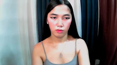 Snapshot of aria_fucks chatting on November 8, 5:18 am ARIA online show from November 8, 5:18 am