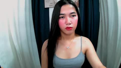 Snapshot of aria_fucks chatting on April 28, 12:09 am ARIA online show from April 28, 12:09 am