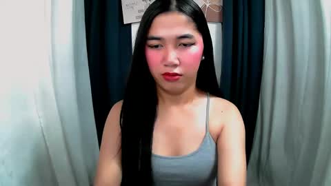 Snapshot of aria_fucks chatting on May 25, 12:27 am ARIA online show from May 25, 12:27 am
