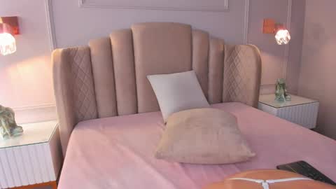 Aria  online show from February 22, 3:56 am