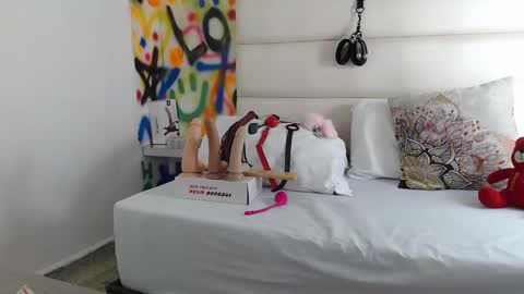 Snapshot of aria_martiin chatting on January 30, 11:55 am aria online show from January 30, 11:55 am